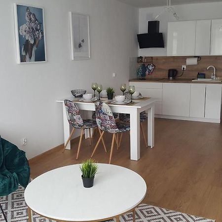 Apartament Szmaragdowy Zakatek Колобжег Экстерьер фото
